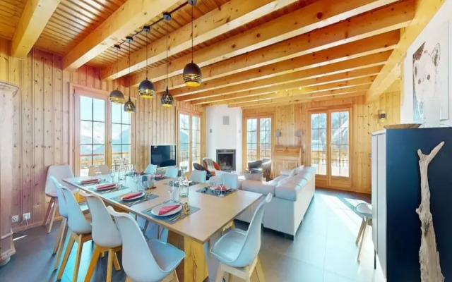 Chalet in the Heart of the Mountains