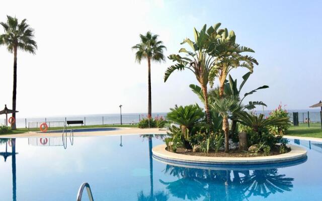 MI CAPRICHO 171 BEACHFRONT APARTMENT In The COSTA DEL SOL