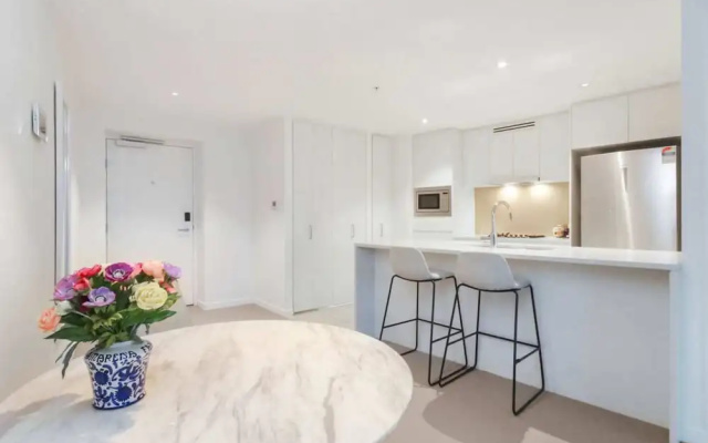 Luxury 1 Bedroom Retreat in Brisbane City With Pool and gym – Guest Rooms – Brisbane