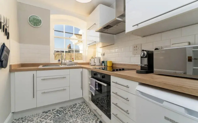 Host Stay Portland Apartment