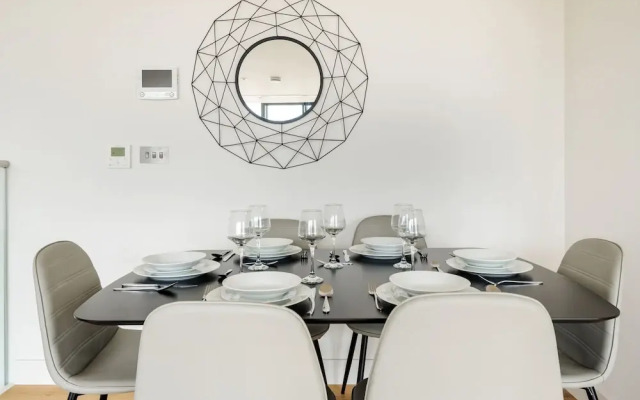 London Bridge Suites