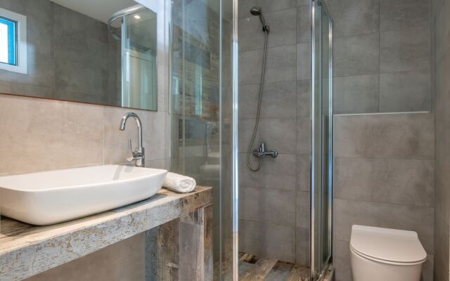Villa Maria Studios & Suites