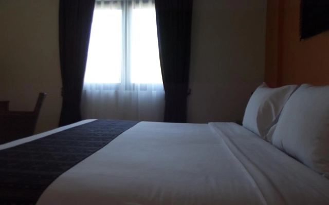 Luwansa Beach Resort – Guest Rooms – Labuan Bajo