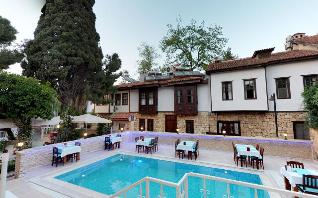 Urcu Hotel