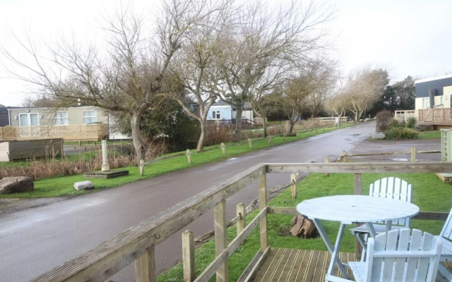 10A Medmerry Park 2 Bedroom Chalet