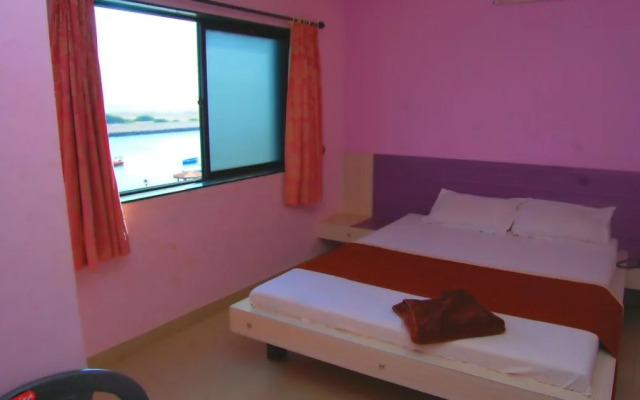 Hotel Rajadhiraj