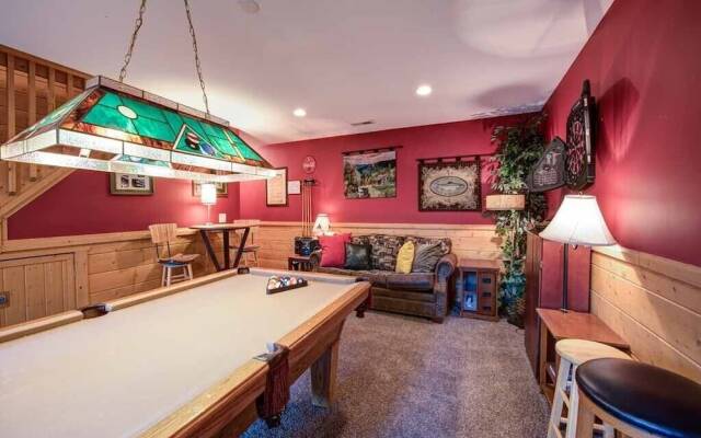 Big Sky Cabin - Two Bedroom Cabin