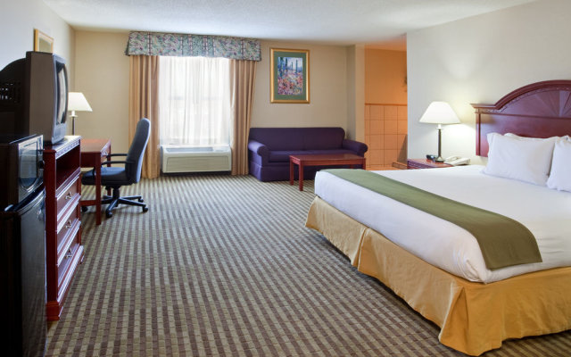 Holiday Inn Express Hotel & Suites CIRCLEVILLE