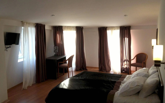 Hotel Corner
