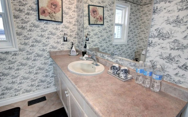 Cobblestone Bed and Breakfast