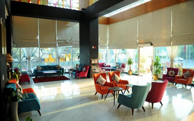 Almansour Suites Hotel Doha