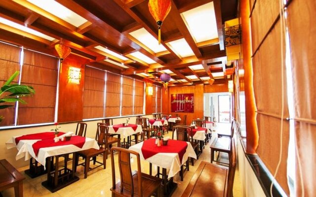 Aranya Hotel