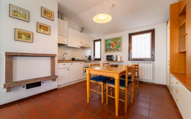 Marigold Apartment by Wonderful Italy