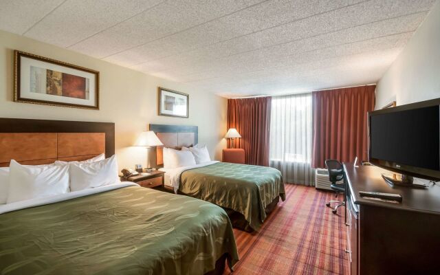 Chester Hotel & Conference Center
