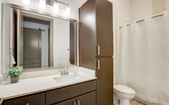 TWO Modern CozySuites at Town Lake