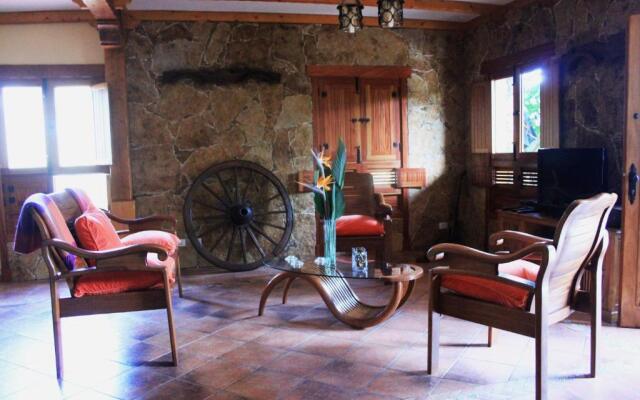 Casa Rural El Lirón
