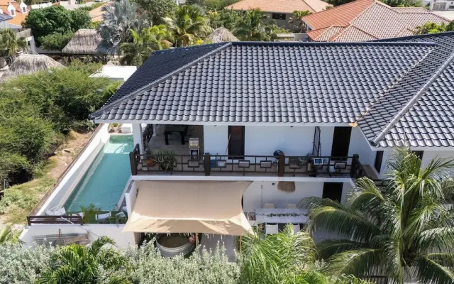 Mi Cuna Stays Collection