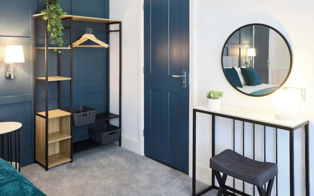 Host Stay The Langley Hotel Apartment 4