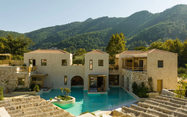 Meli Suites