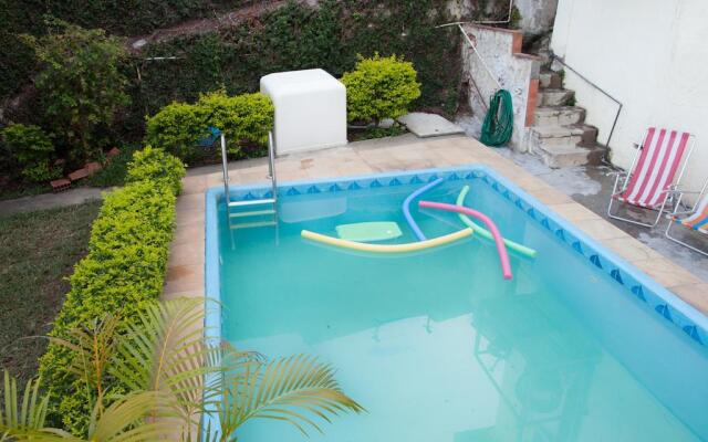 Guest House Casa Amarela