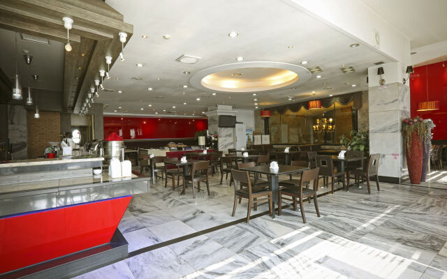 Metro Tourist Hotel