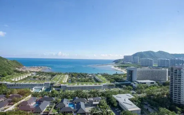 Mianmian Shanju·Parent-child Seaview Holiday Apartment (Dadonghai Banshan Peninsula Branch)