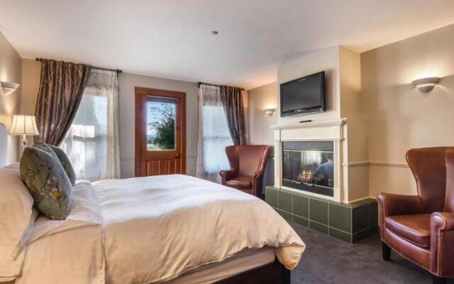The Wild Iris Inn