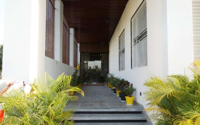 Pine Regency - Aravali's Peak view