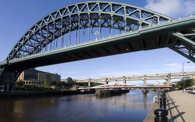Premier Inn Newcastle City Centre - Quayside