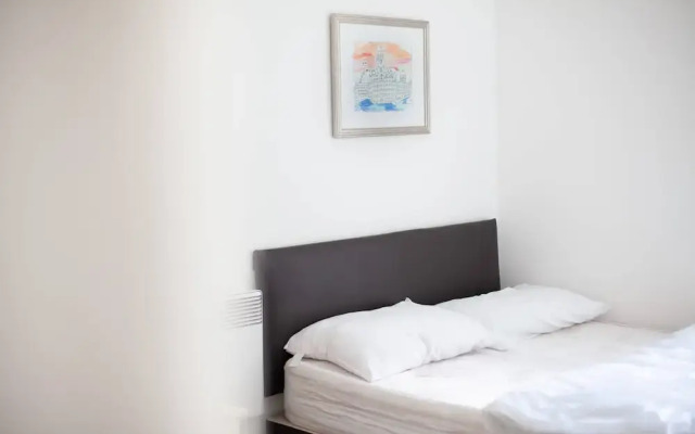 Henry Street - Apt 22