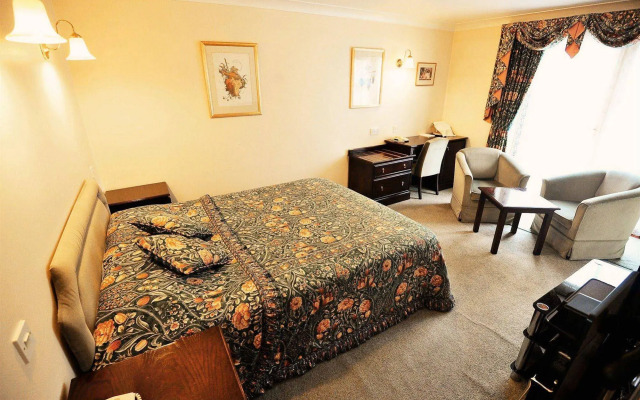 Barton Cross Hotel