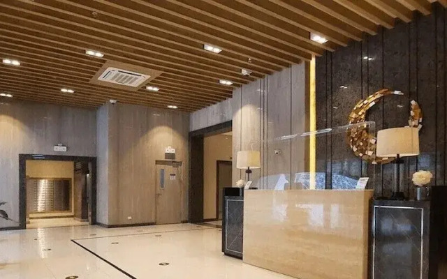 Uptown Parksuites BGC