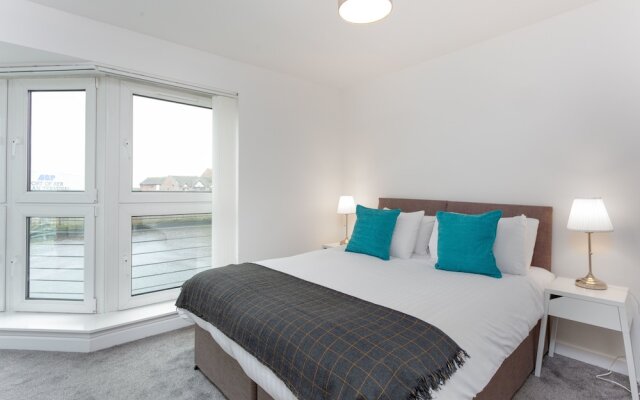 Logan Bay -  Donnini Apartments