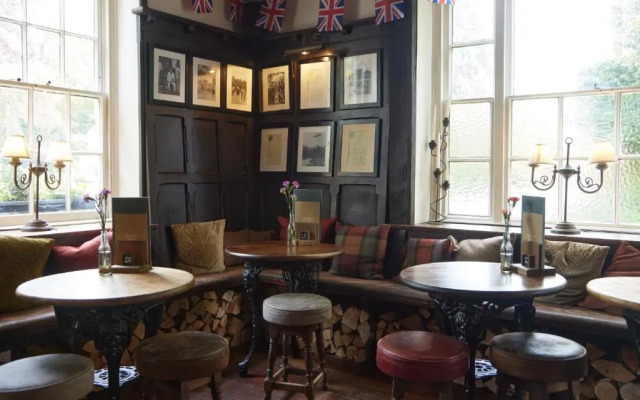 Chequers Inn by Greene King Inns