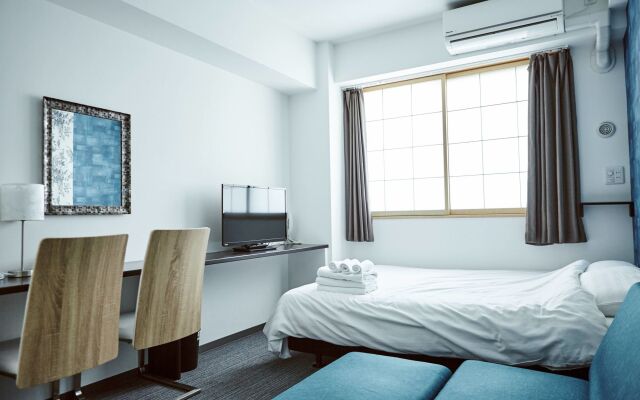 Hotel She, Kyoto