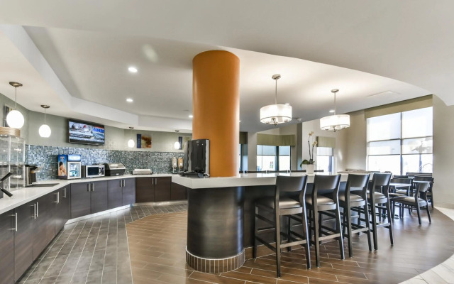 Best Western Plus Cambridge Hotel