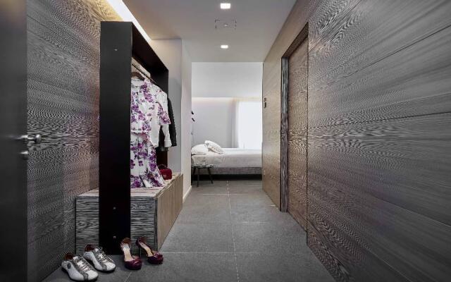 Boutique hotel touring