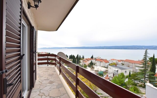 Apartments Mladen