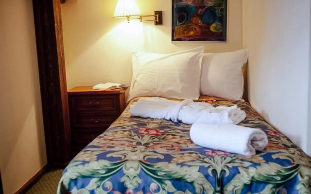 Aparthotel Miodosytnia