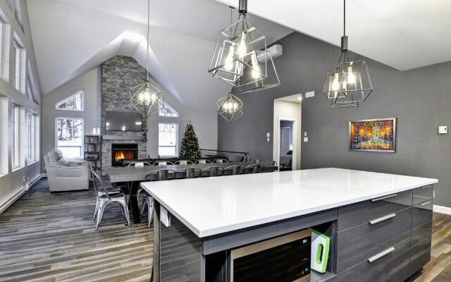 Chalet 06 Chemin Blanc by Les Chalets Alpins