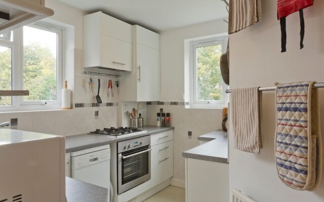 Poplar House Serviced Apartments