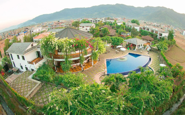 Shangri-La Village Resort