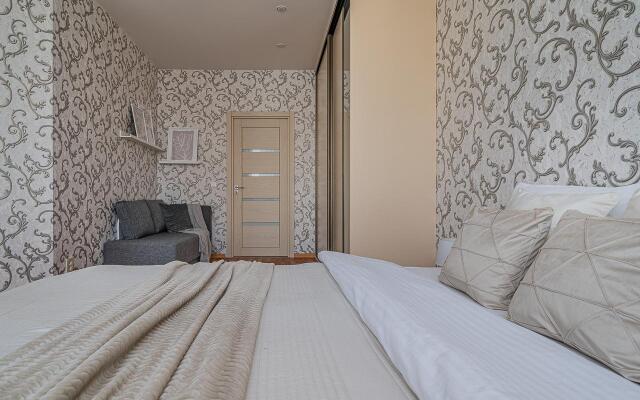 Лайт Апартаменты на улице Юлиуса Фучика 3