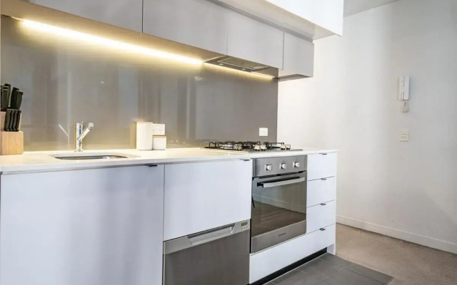 4313Elegant 1BR1BA Apt in high level