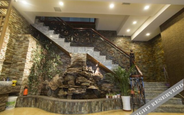 Xinjinjue Hotel