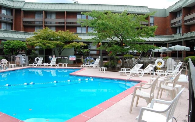 University Place Hotel & Conference Center