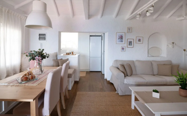 Seafront Pouletis Family Aeraki Nest With Pool