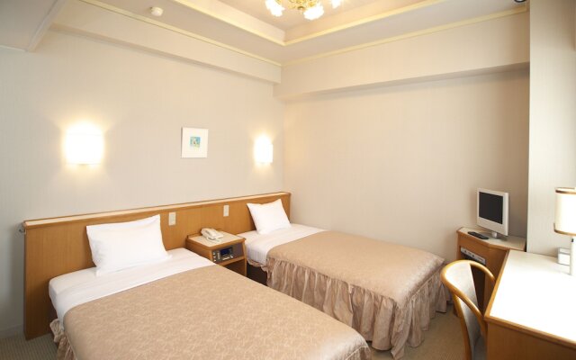 Yokote Plaza Hotel & PLAZA EAST CABIN