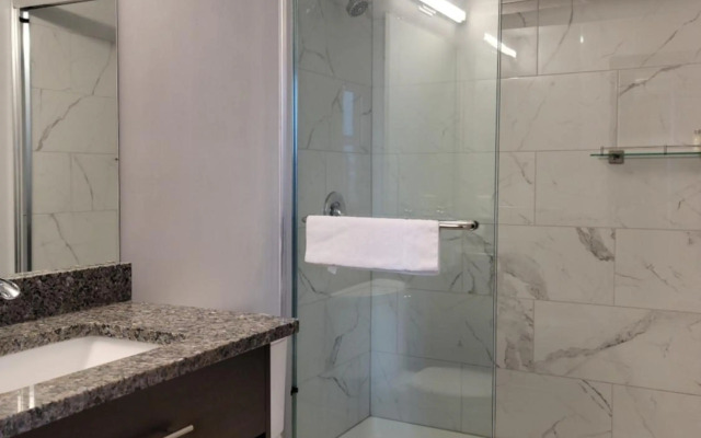 Ariel Broadway Hotel