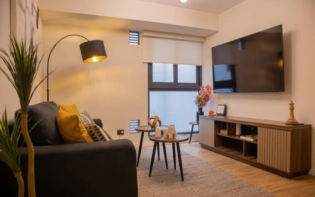 w Remarkable 1BR in San Isidro